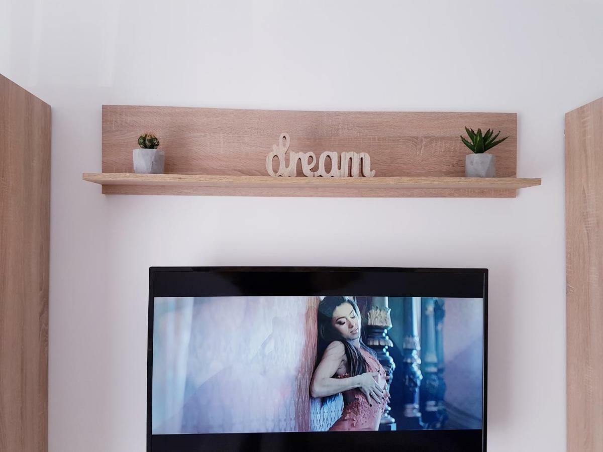 Dream Apartment Brasov - West エクステリア 写真
